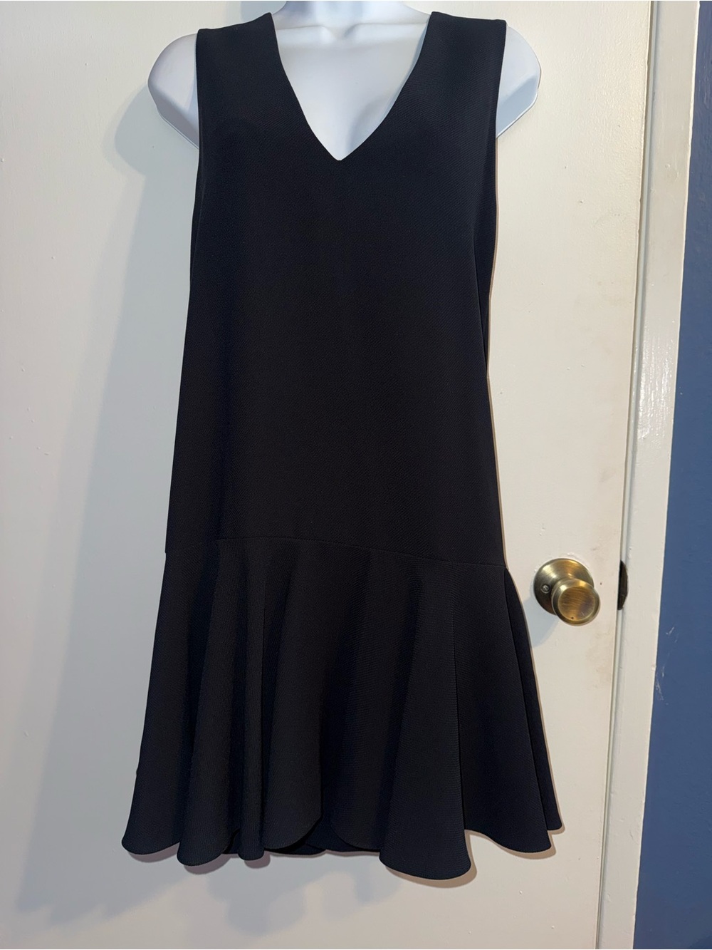 French Connection Black V-Neck Flared-Hem Sleeveless Dress